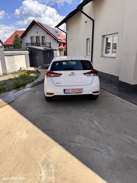Toyota Auris 1.3 Dual VVT-i Terra - 6
