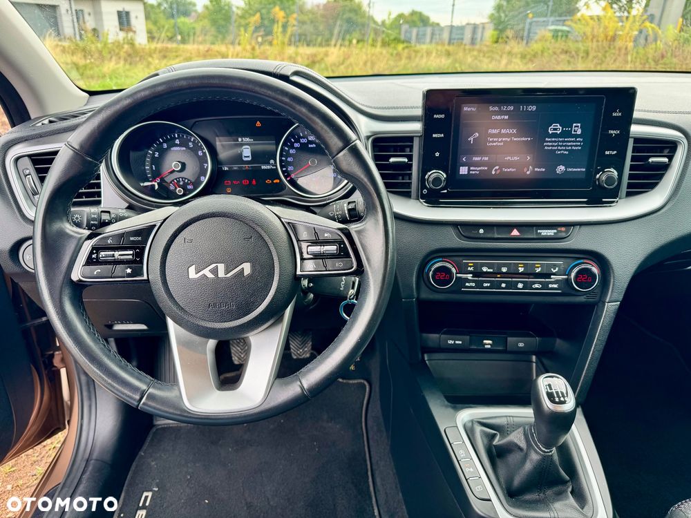 Kia Ceed 1.5 T-GDI Business Line - 13