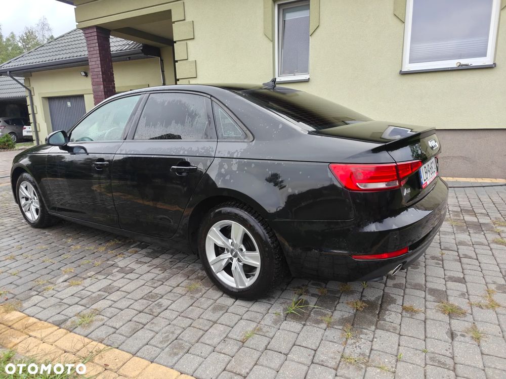 Audi A4 Limousine - 12