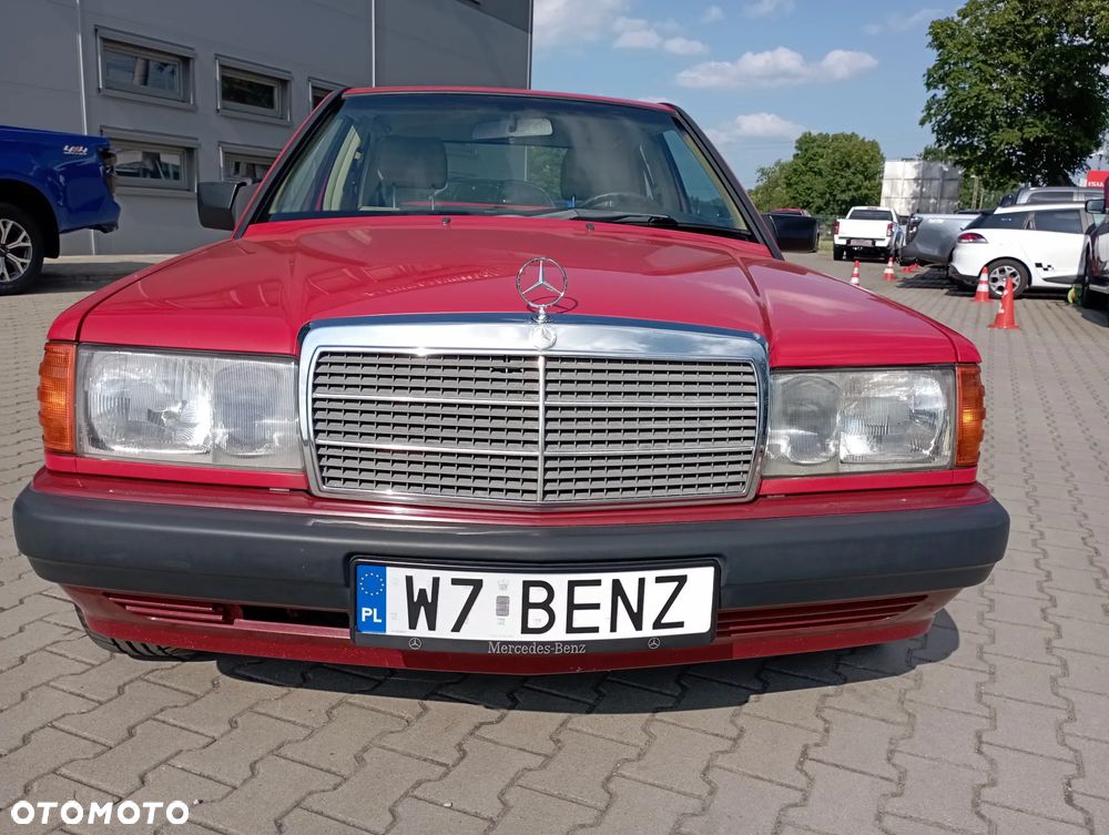 Mercedes-Benz W201 (190) - 3