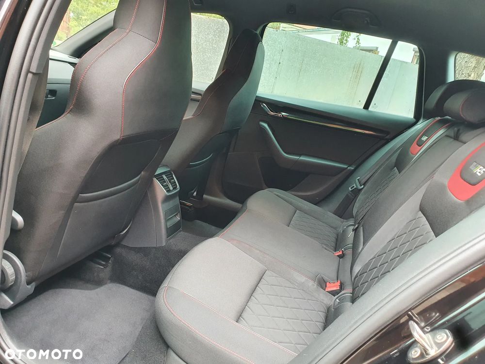 Skoda Octavia 2.0 TDI 4x4 DSG RS - 15