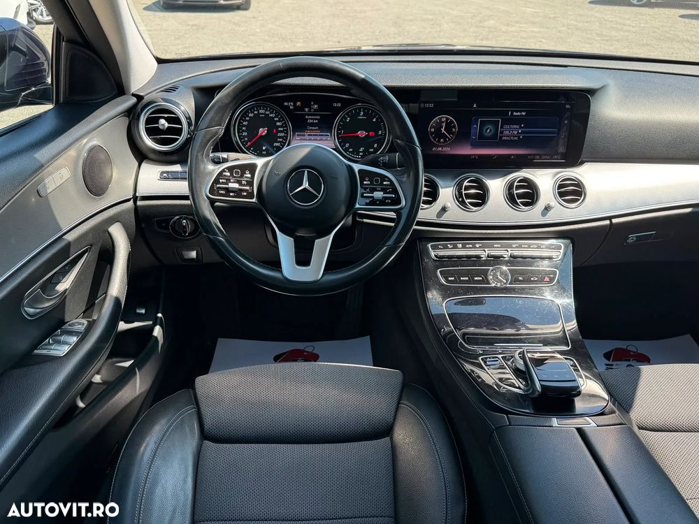 Mercedes-Benz E - 13