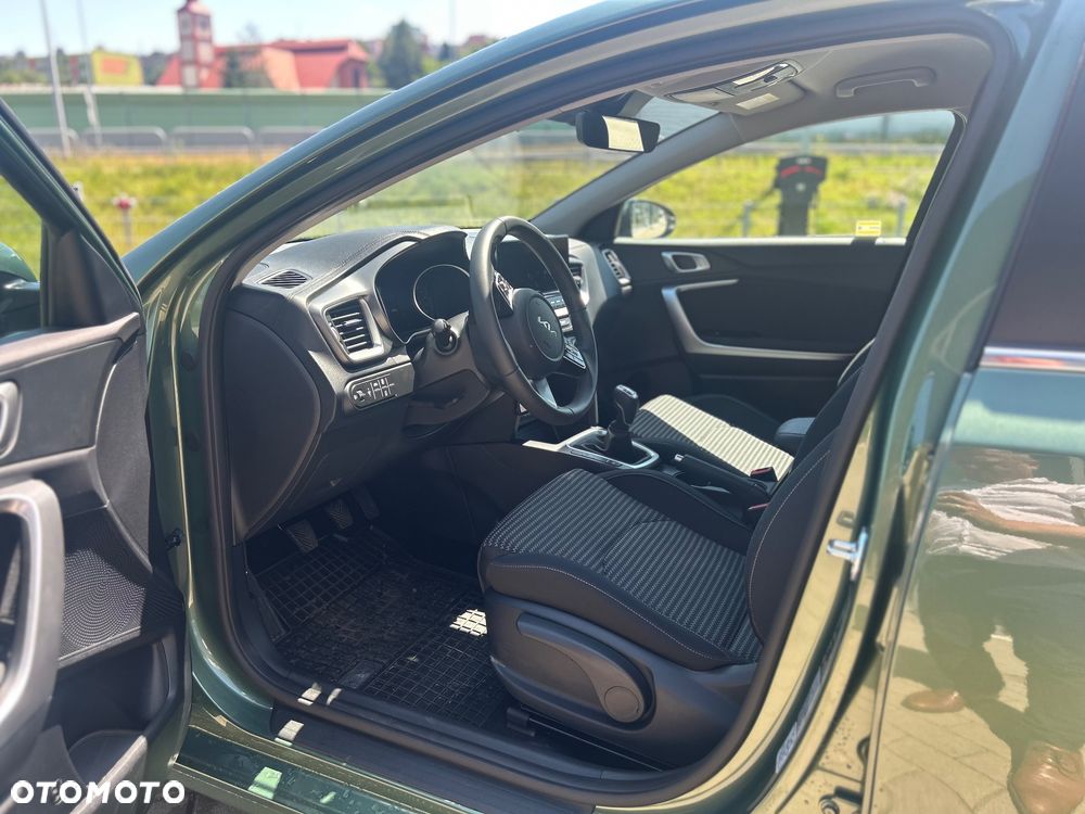 Kia Ceed 1.5 T-GDI M - 9