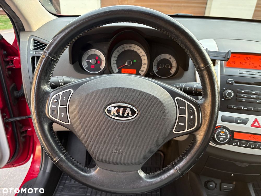 Kia Ceed 1.6 Crdi Comfort + - 23