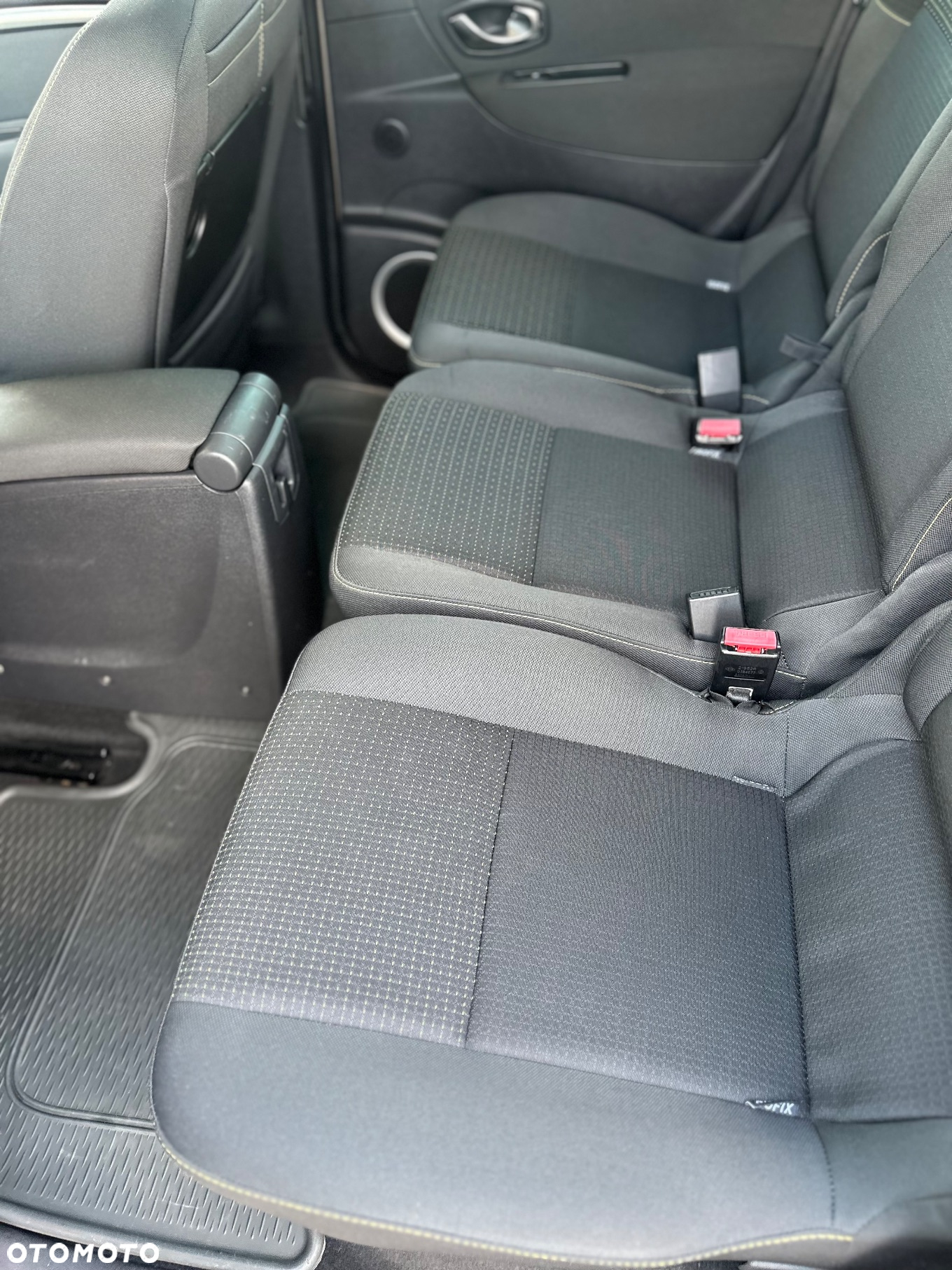 Renault Scenic 1.4 16V TCE Expression - 8