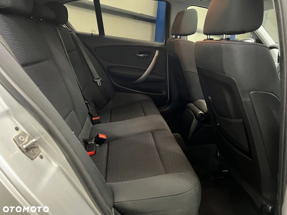 BMW Seria 1 118d - 37