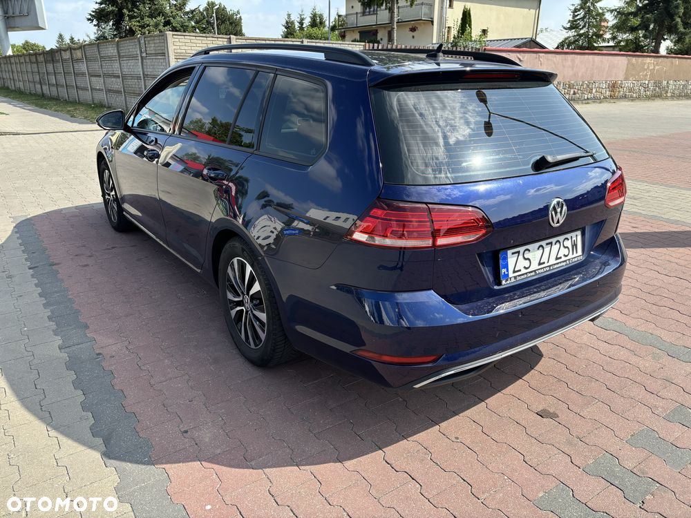 Volkswagen Golf - 5
