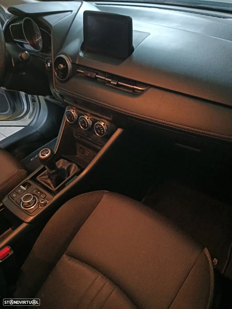 Mazda CX-3 1.8 Sky.Excellence Navi - 15