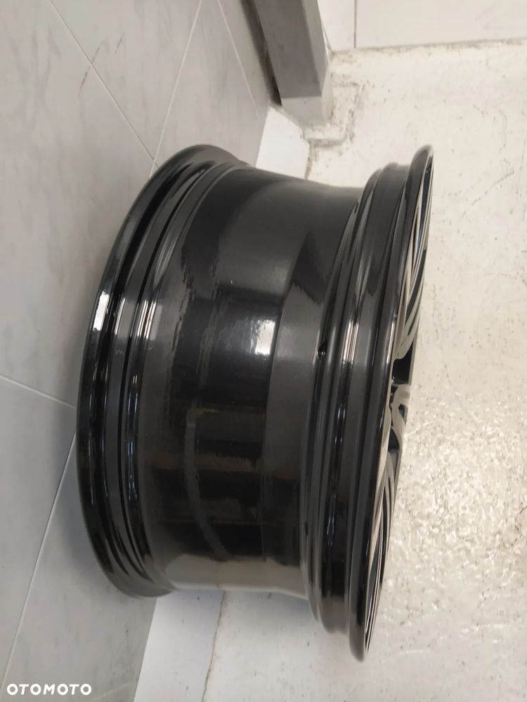 RANGE ROVER VOGUE L322 L405 SPORT L494 8,5X20 ORYGINALNE FELGI ALUMINIOWE R20 ET58 5x120 DEKIELKI CZARNE - 8