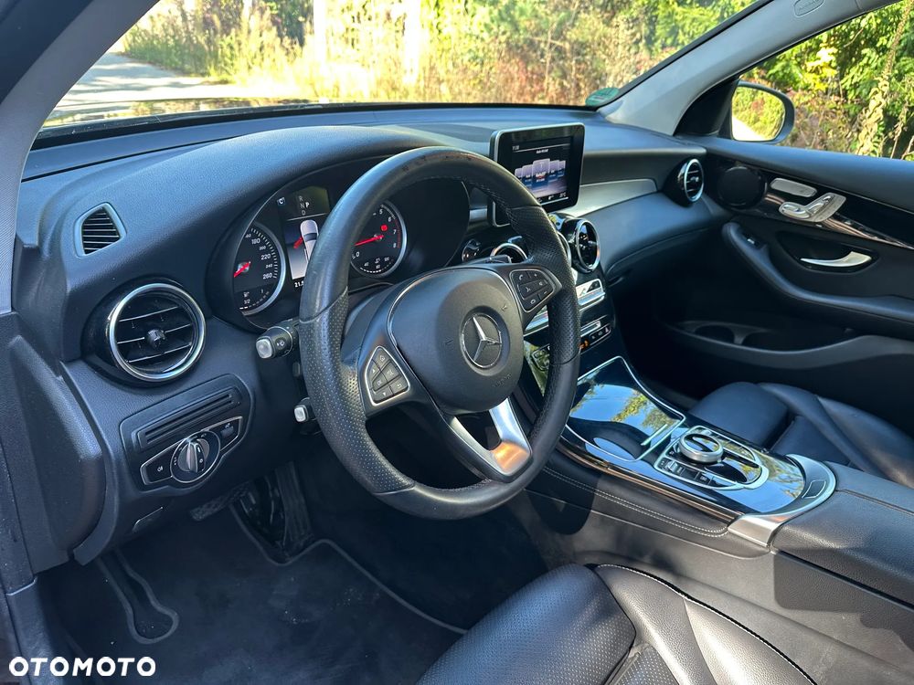 Mercedes-Benz GLC 250 4Matic 9G-TRONIC Exclusive - 10