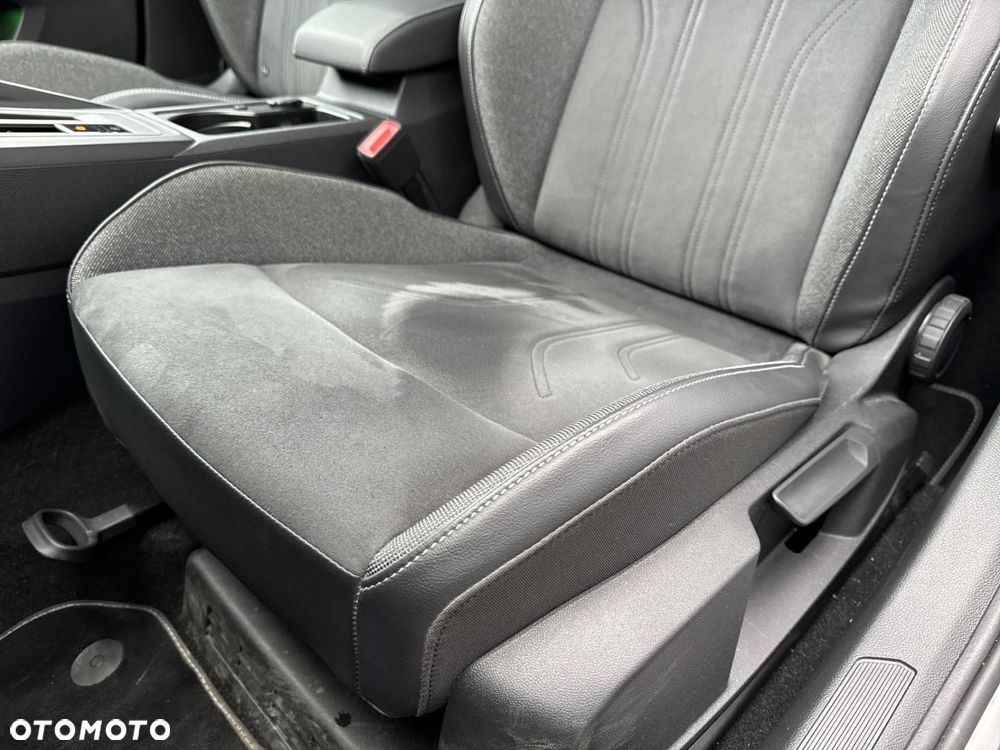 Volkswagen Golf - 12