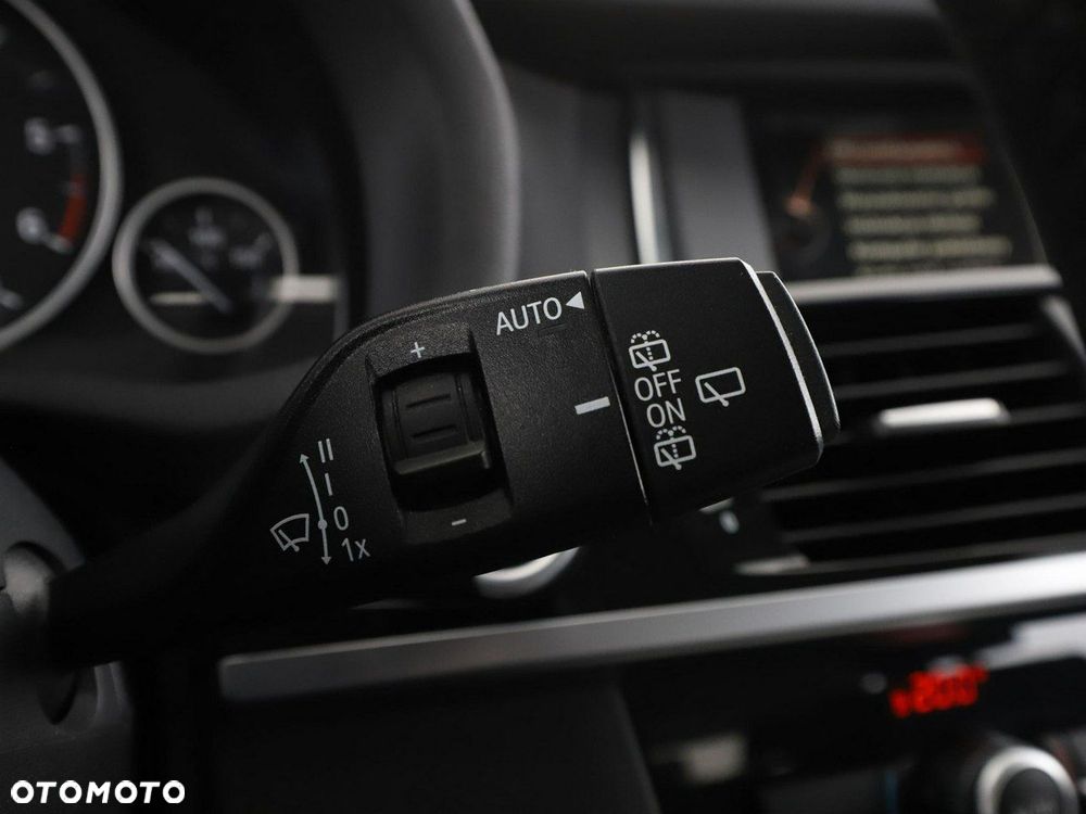 BMW X3 xDrive20d - 32