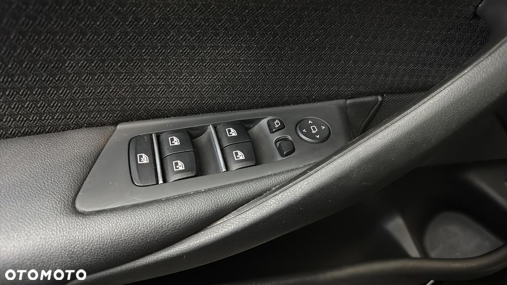 BMW Seria 5 520d mHEV - 31