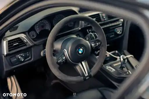 BMW M3 CS DKG - 14
