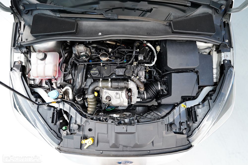 Ford Focus SW 1.5 TDCi EcoBlue Connected - 20