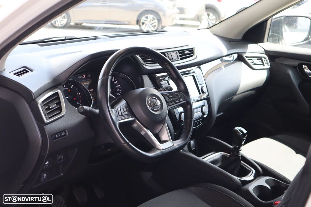 Nissan Qashqai 1.5 dCi N-Connecta PS - 14