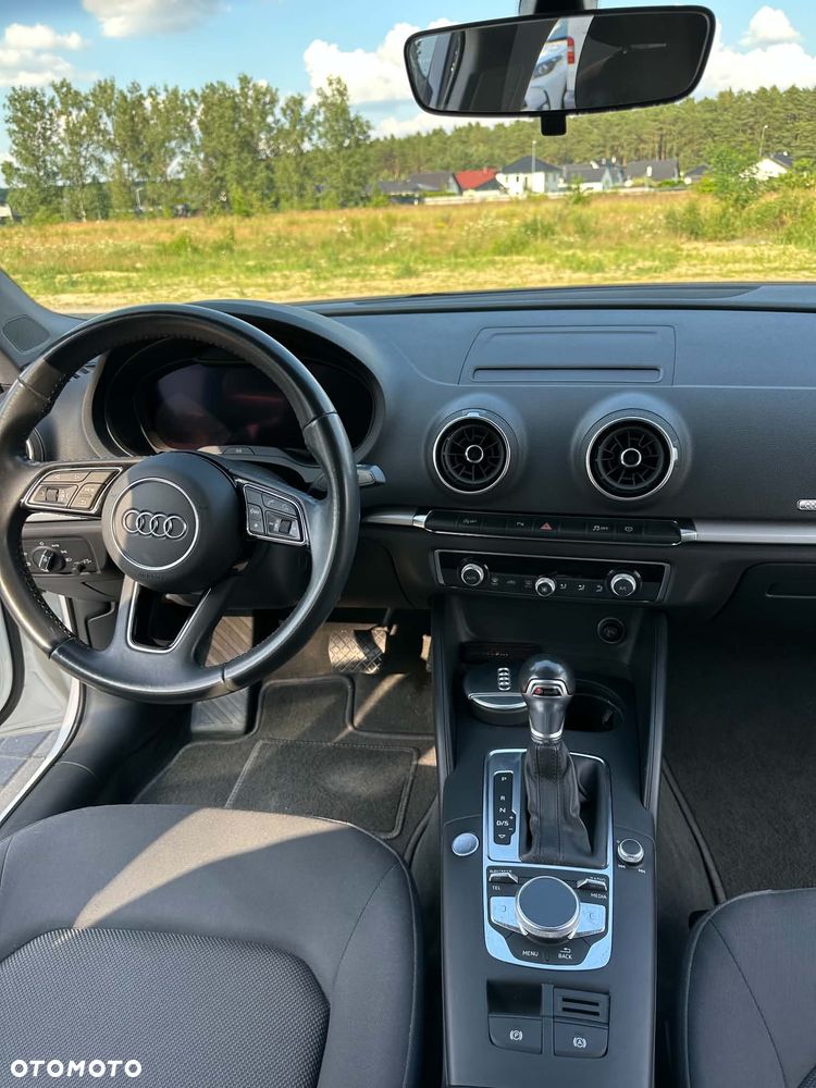 Audi A3 Limousine 35 TFSI S tronic - 12