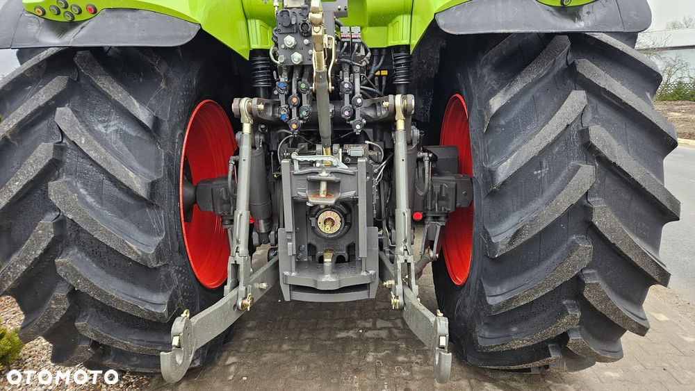 Claas Axion 920 - 11