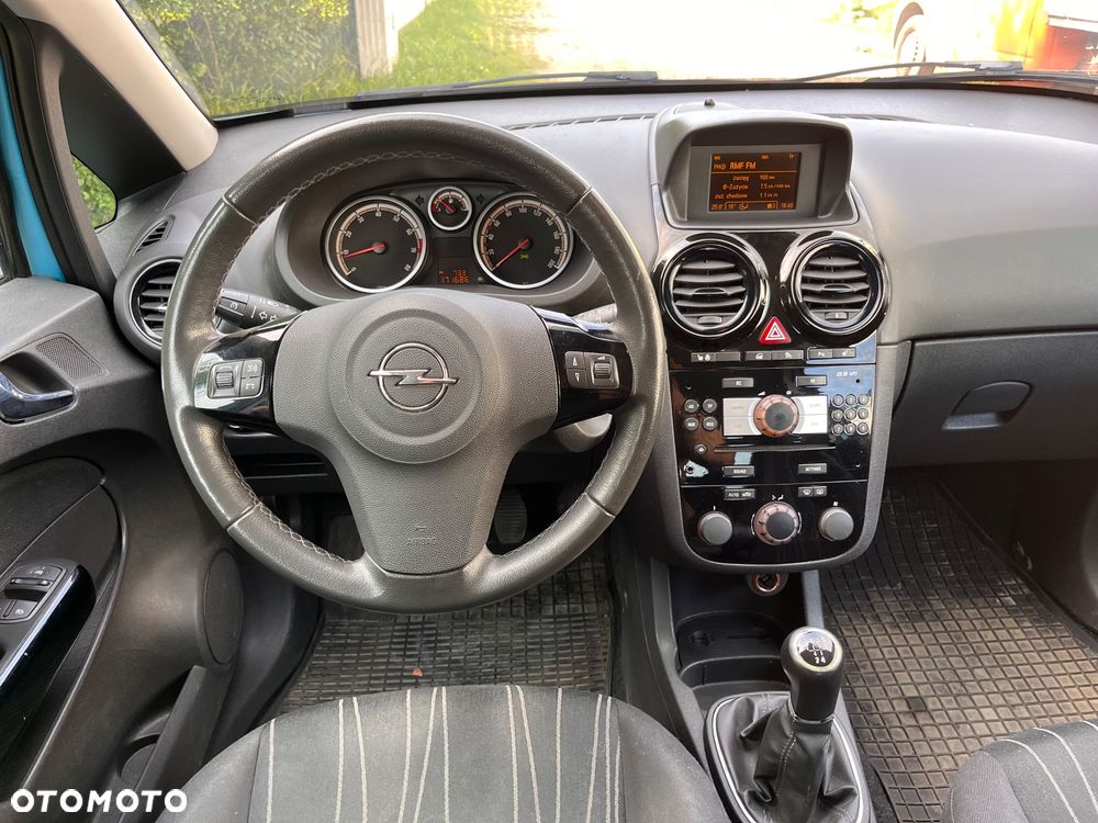 Opel Corsa 1.2 16V 111 - 11