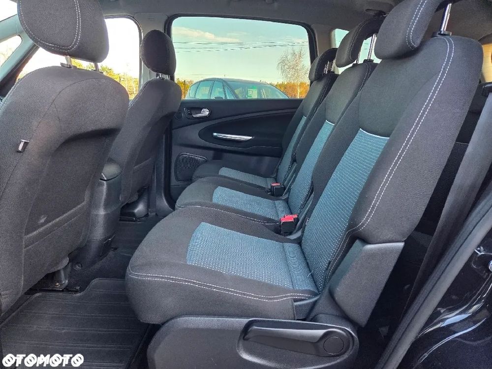 Ford S-Max - 25