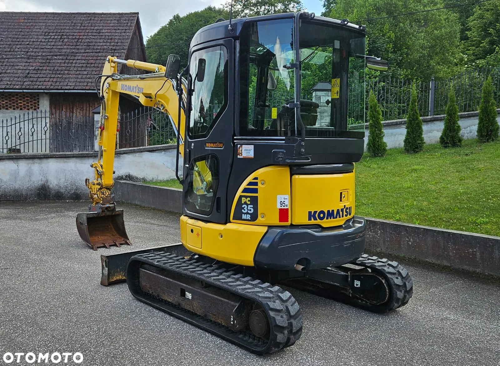 Komatsu PC 35 MR-3 - 8