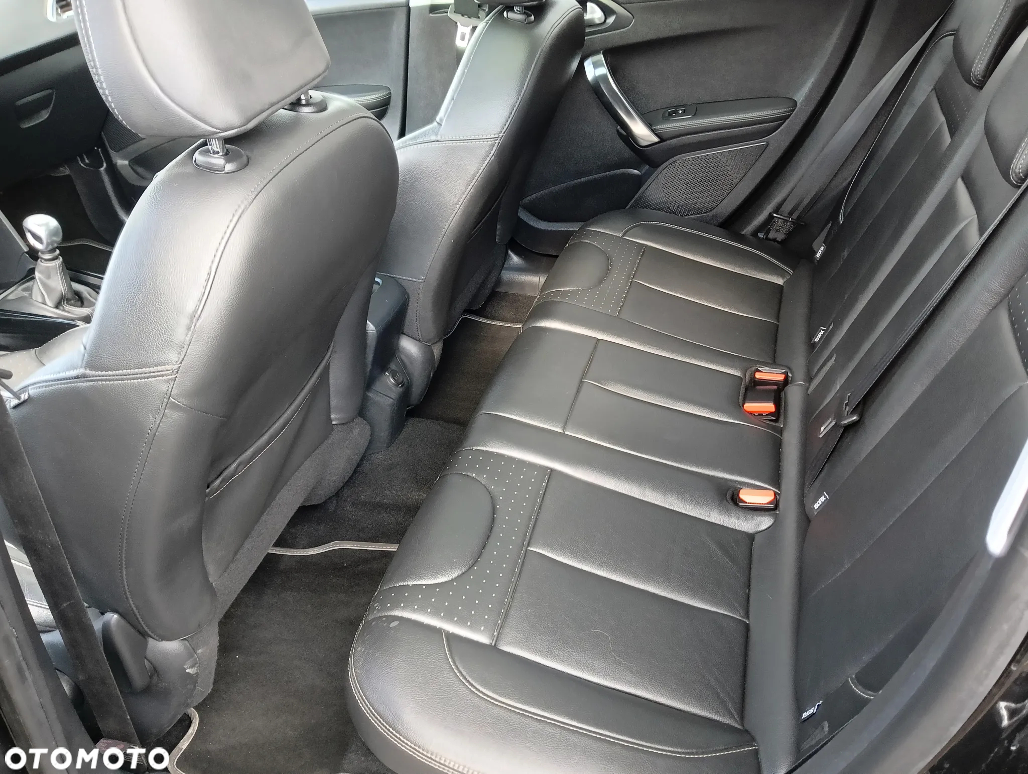 Peugeot 2008 BlueHDi FAP 120 STOP & START Crossway - 17