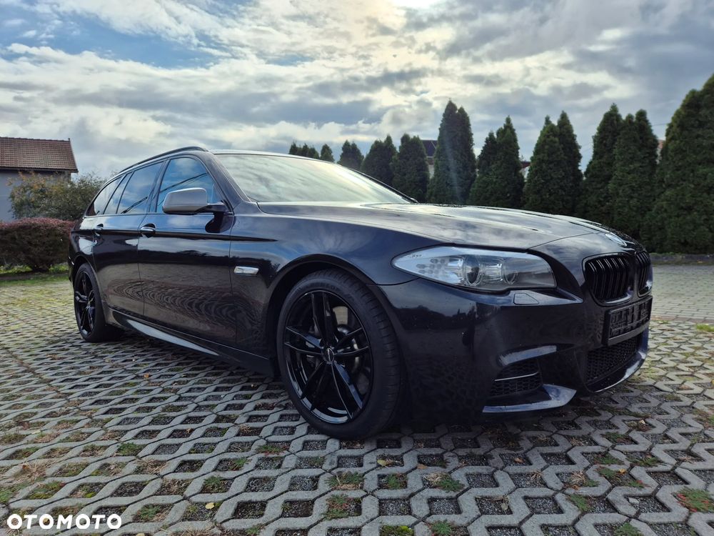 BMW Seria 5 M550d xDrive Touring Sport-Aut - 1