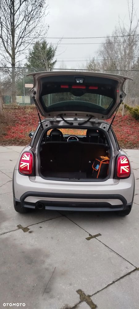 MINI Cooper Standard - 10