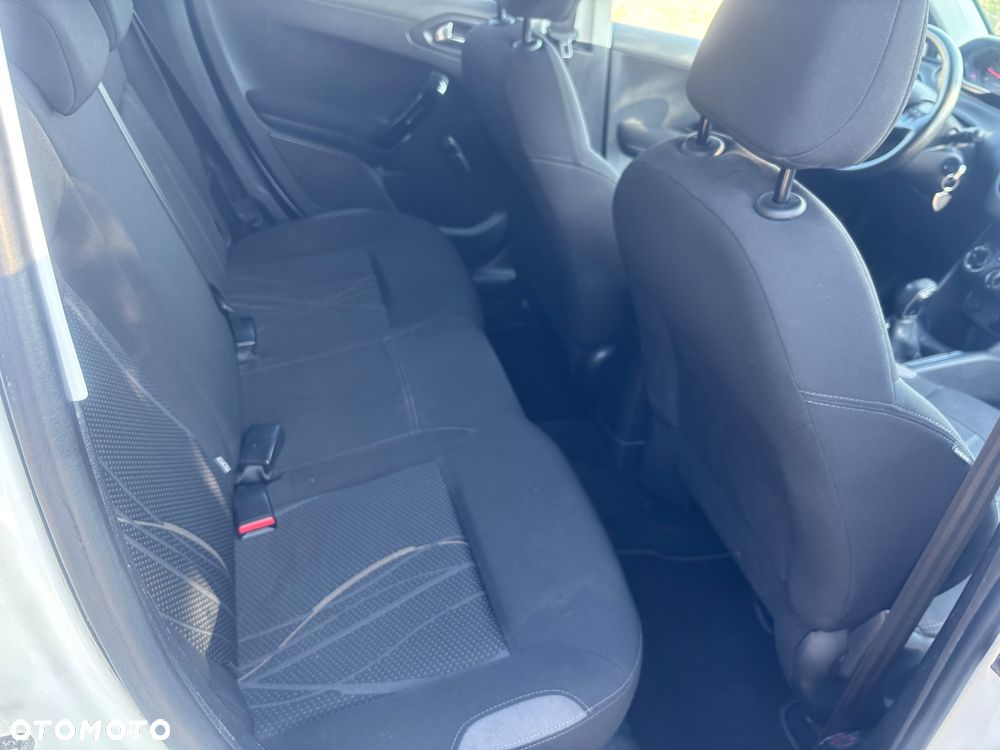 Peugeot 208 1.4 HDi Access - 18