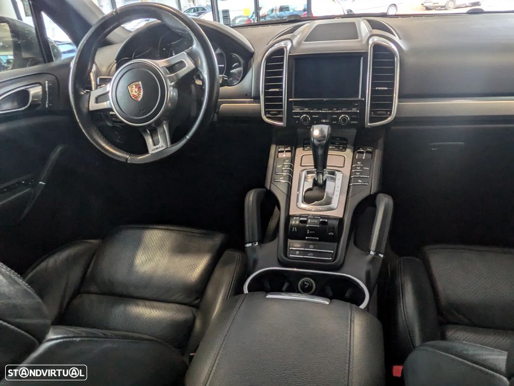 Porsche Cayenne Tiptronic - 11