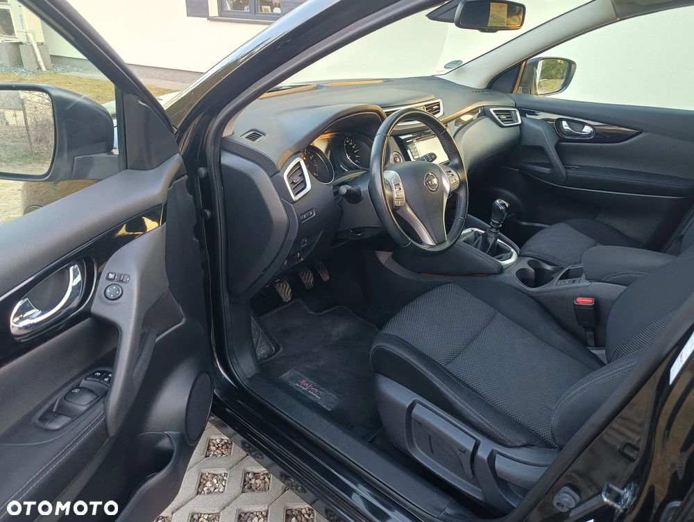 Nissan Qashqai 1.6 DIG-T Tekna - 8