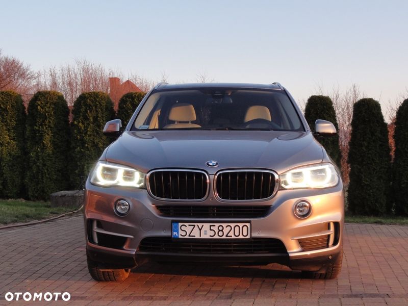 BMW X5 xDrive50i Sport-Aut - 4