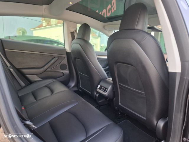 Tesla Model 3 Standard RWD - 39