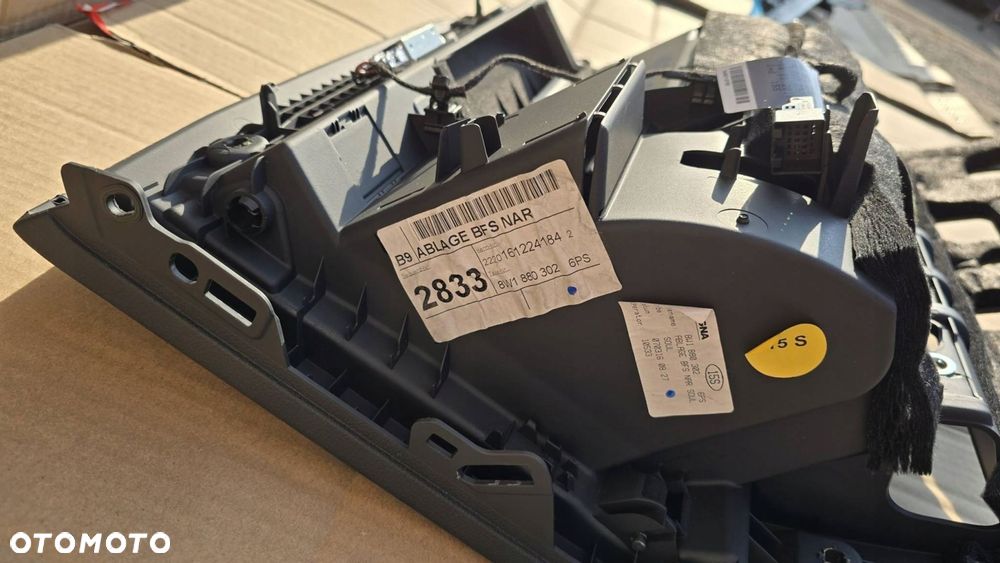 audi a4 b9 schowek pasażera 8w1880302 - 3