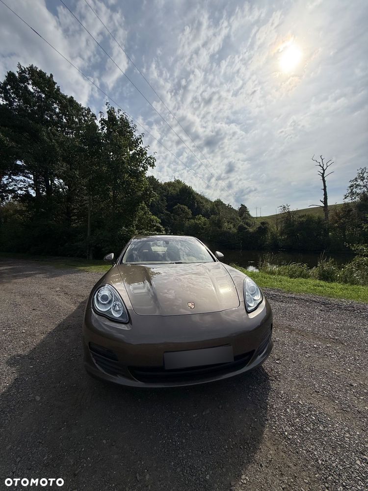Porsche Panamera Platinum Edition PDK - 3