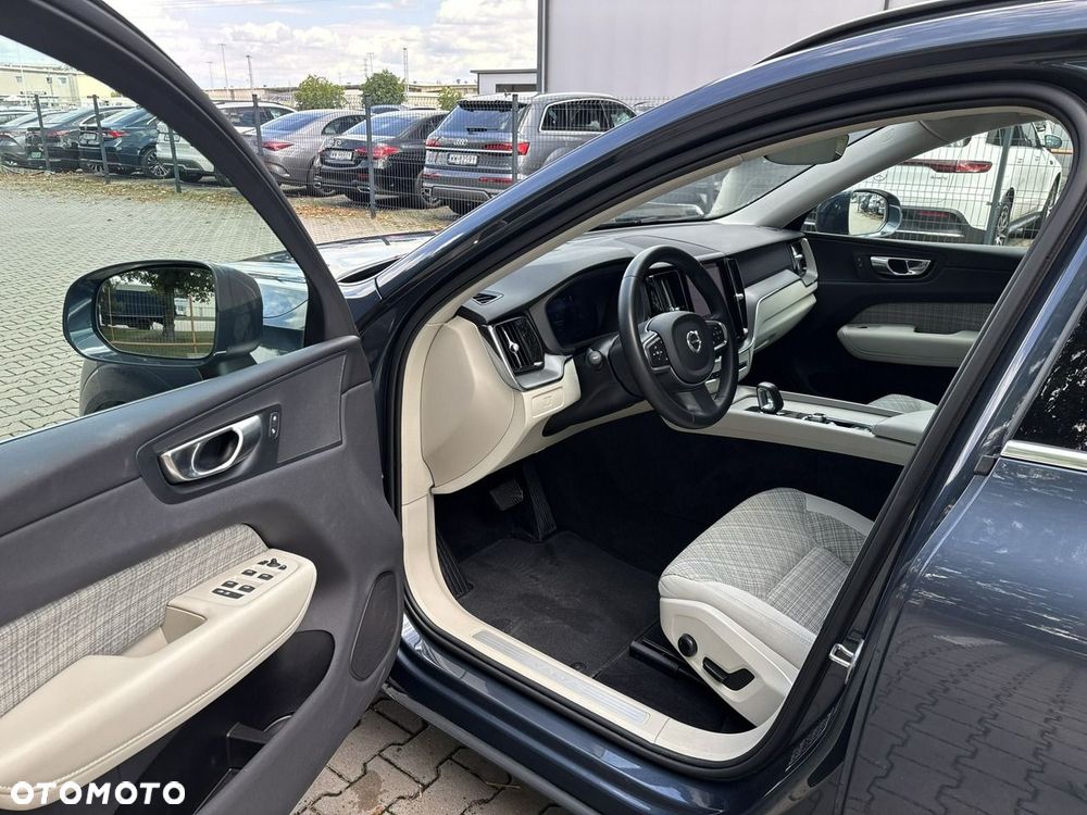 Volvo XC 60 B4 B Core - 11