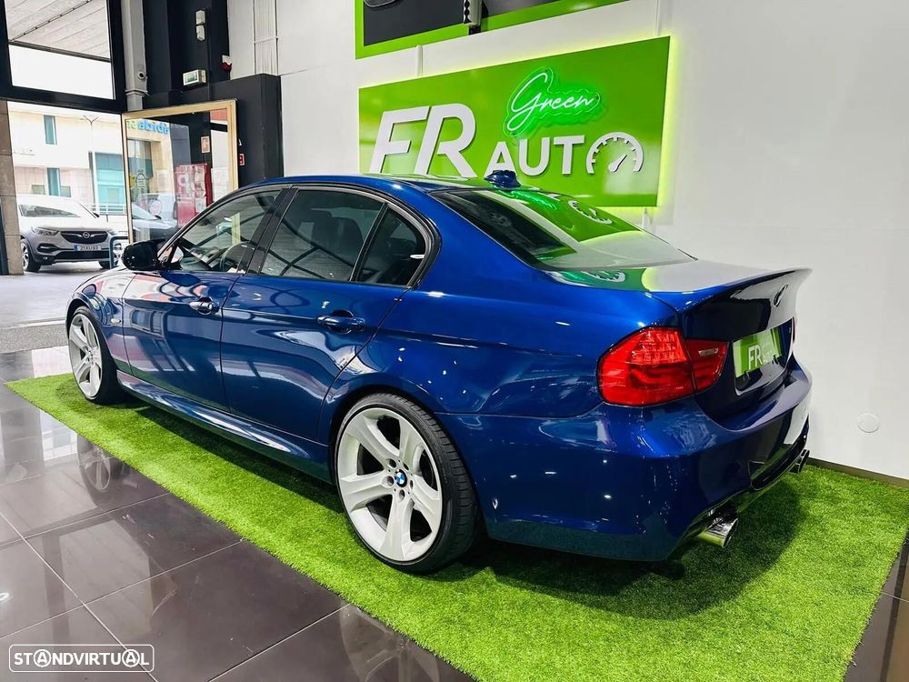BMW 318 d Pack M - 14