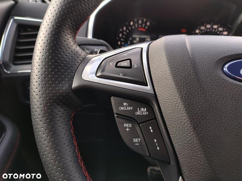 Ford S-Max - 25