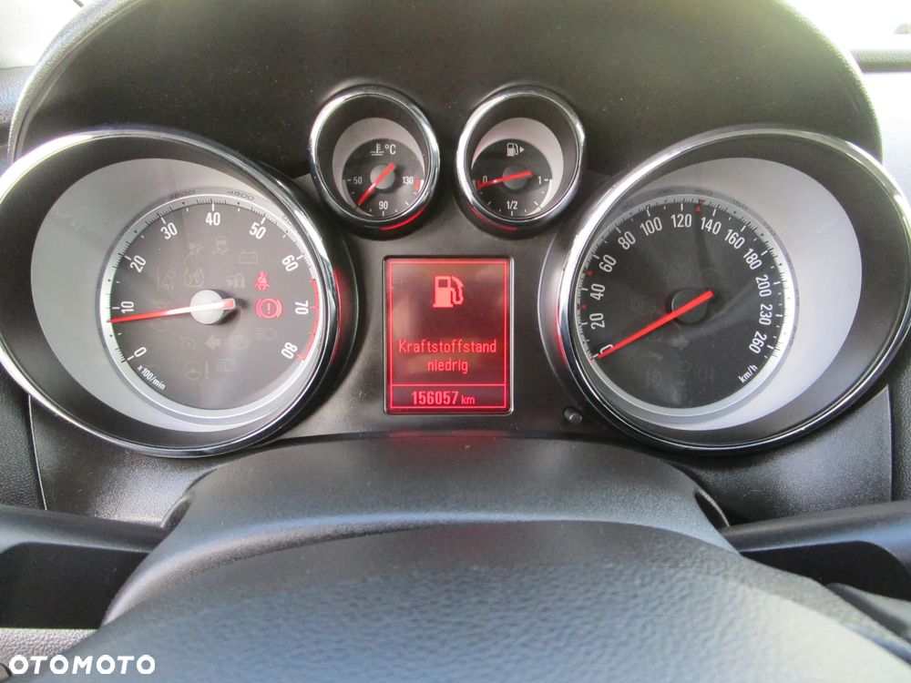 Opel Astra 1.4 T Cosmo - 34