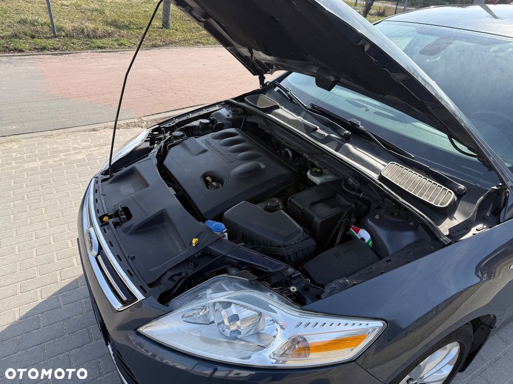 Ford Mondeo 2.0 TDCi Ghia - 9