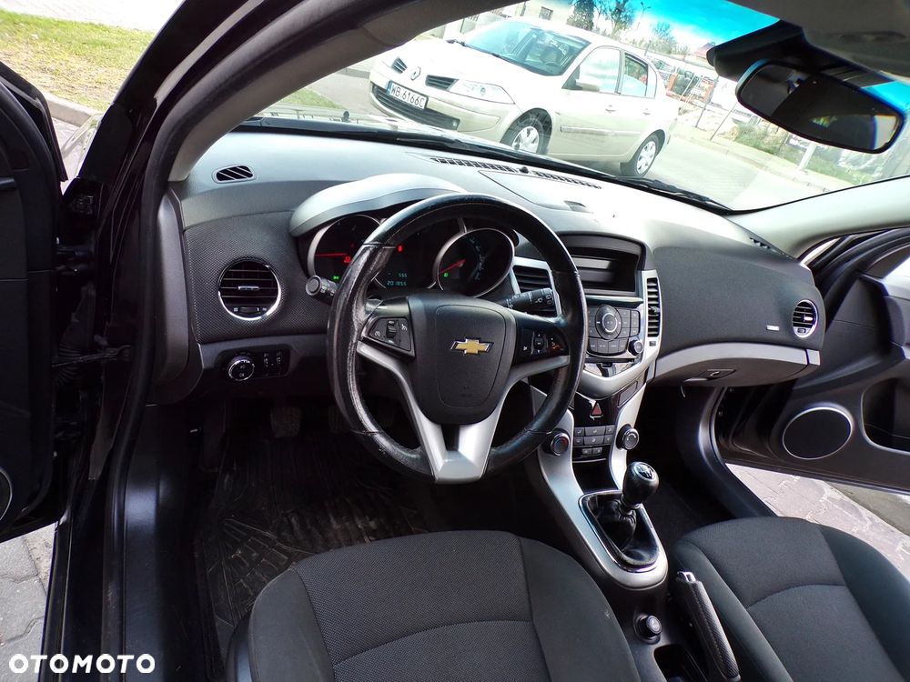 Chevrolet Cruze 1.6 LT+ - 15