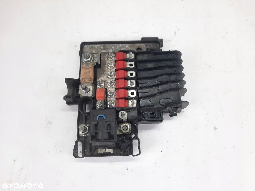 SKRZYNKA BEZPIECZNIKÓW AKUMULATORA TESLA S - 2