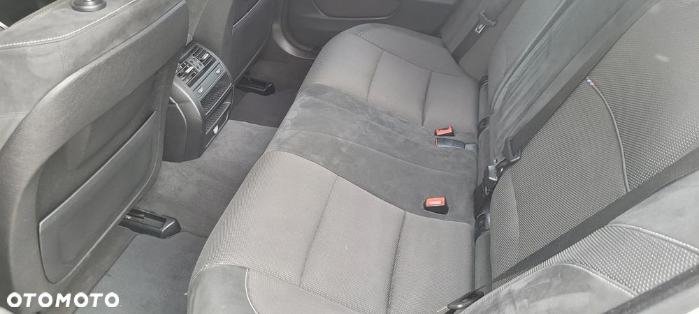 BMW Seria 5 520d M Sport Edition - 12