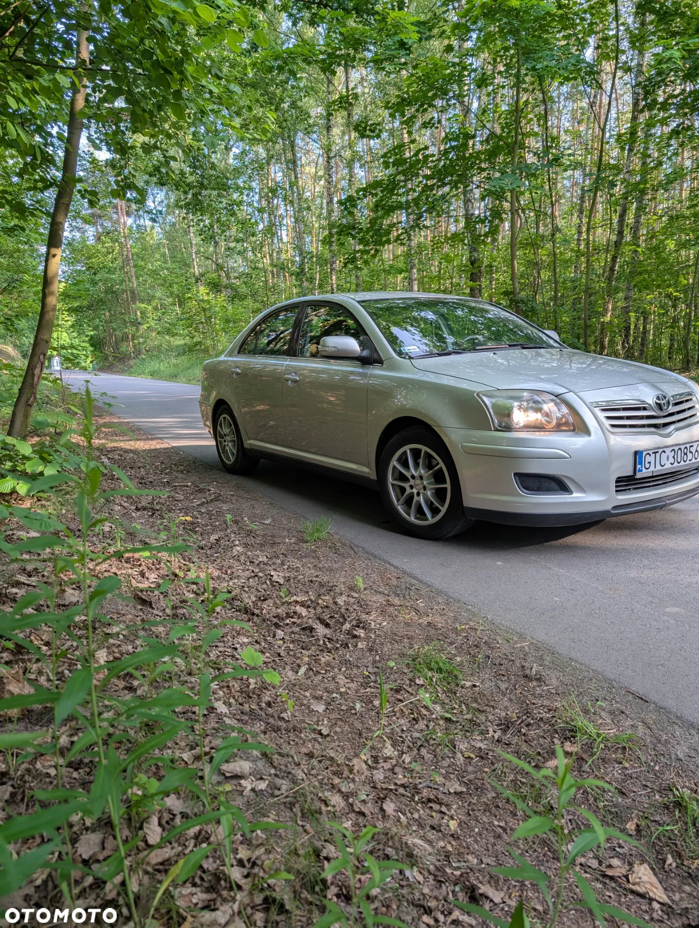 Toyota Avensis 1.8 VVT-i Luna - 3