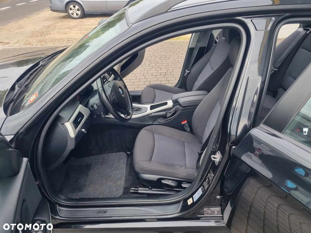 BMW Seria 3 318d DPF Edition Sport - 5