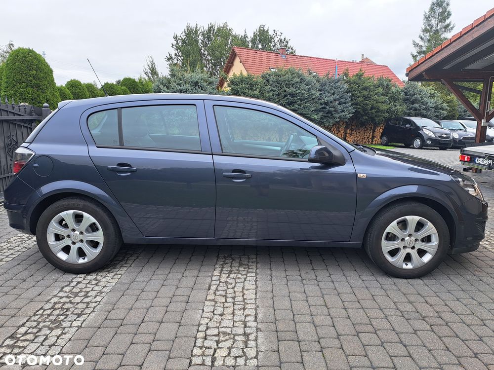 Opel Astra 1.6 Design Edition - 5
