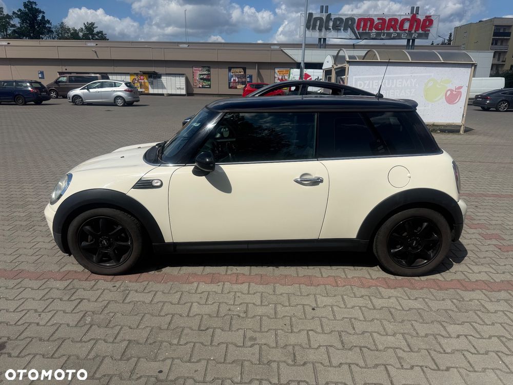 MINI Cooper Standard - 4