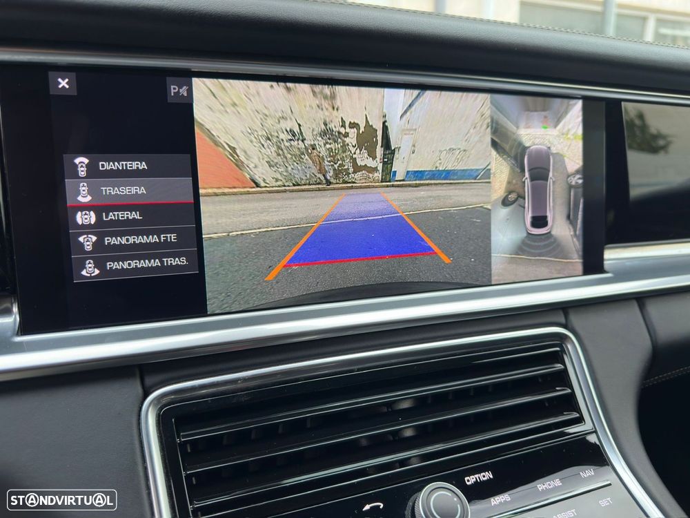 Porsche Panamera Sport Turismo - 23