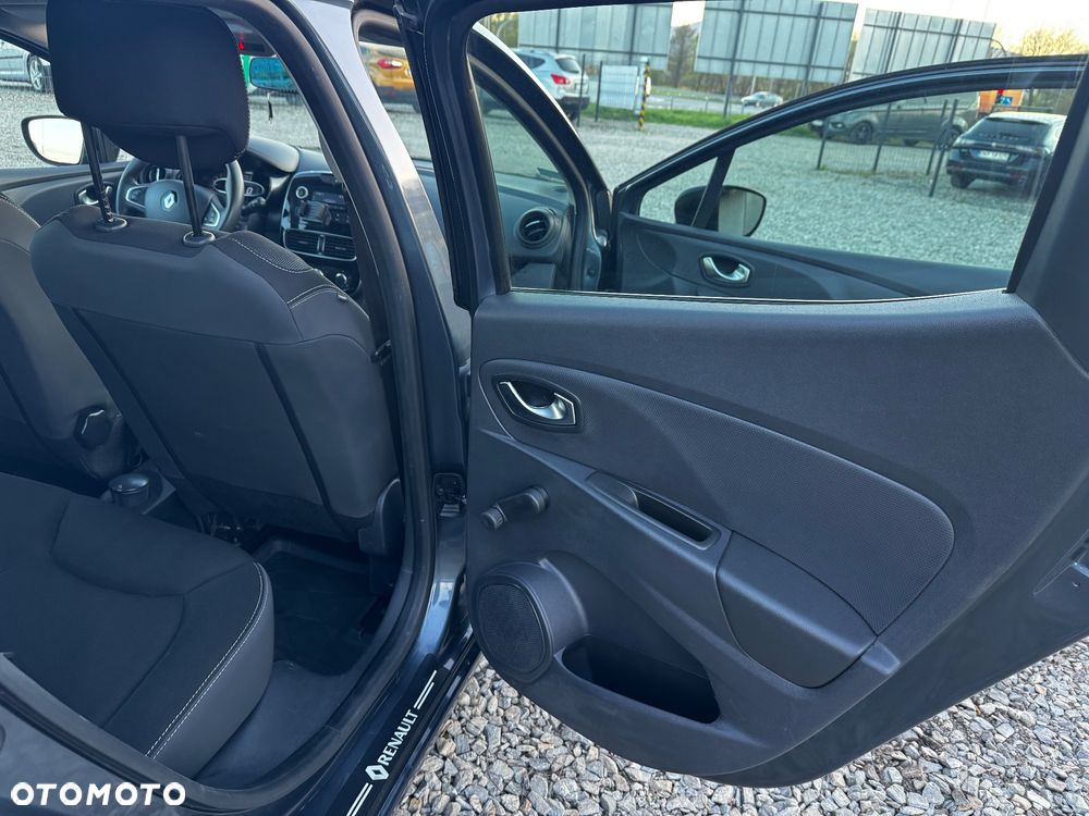 Renault Clio 1.2 16V 75 Start - 12