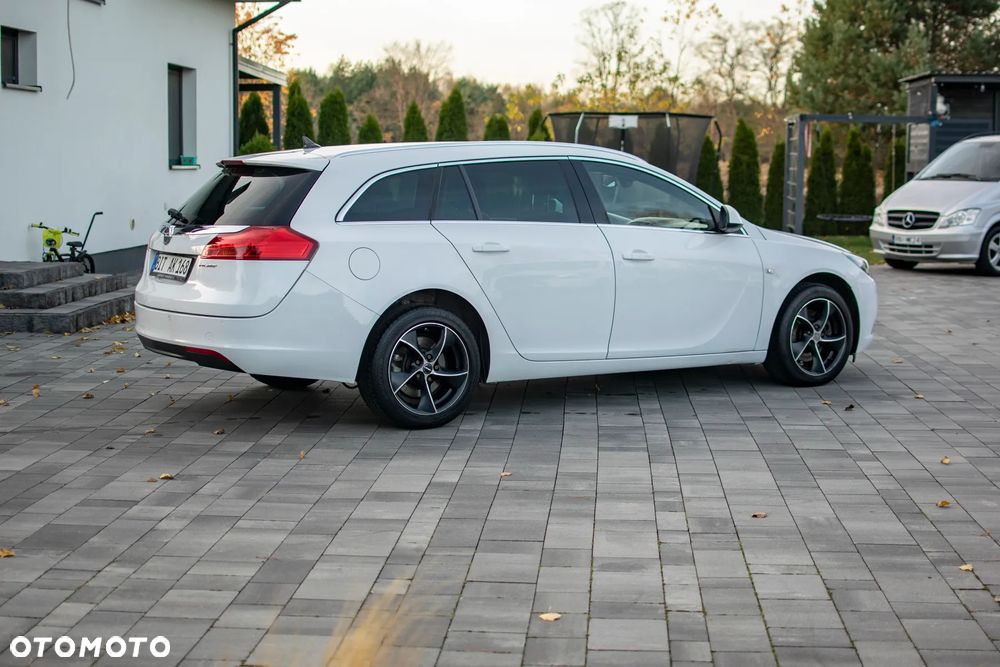Opel Insignia - 15